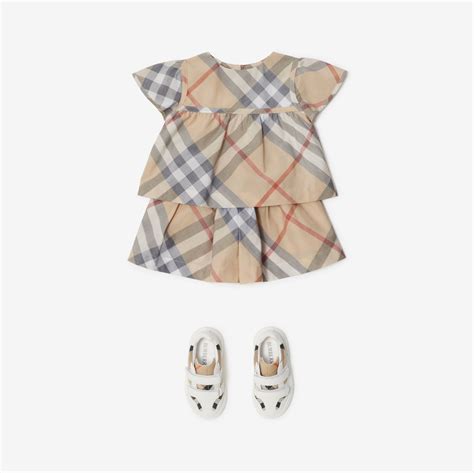 didcount burberry earrings|burberry checked cotton blouse.